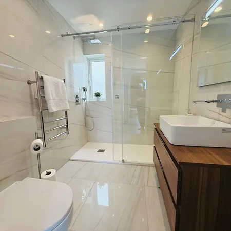 Offshore 45 * San Ġiljan