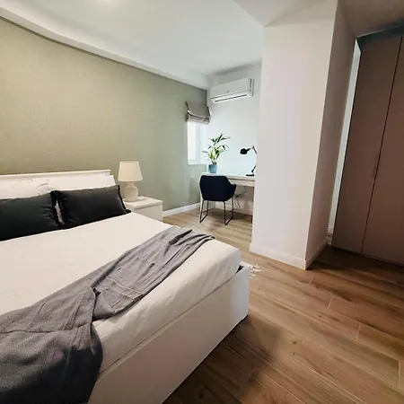 Offshore 45 Apartment