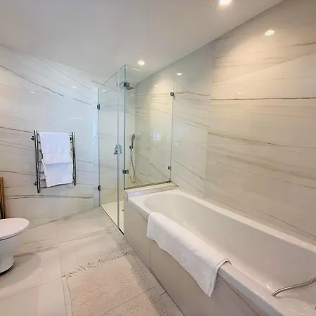 Offshore 45 Apartment *