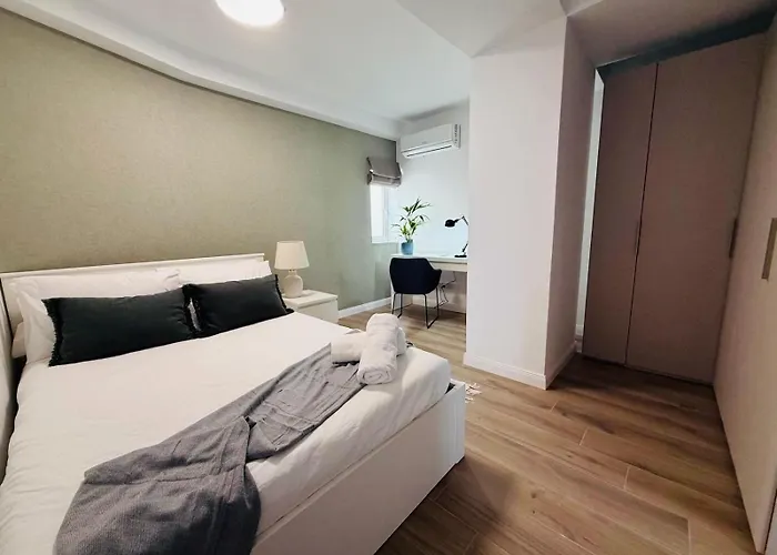 Offshore 45 * Saint Julian's