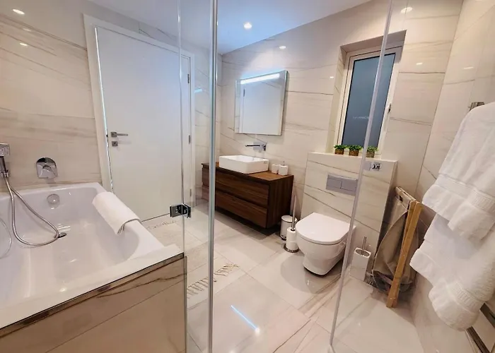 Offshore 45 Apartment *